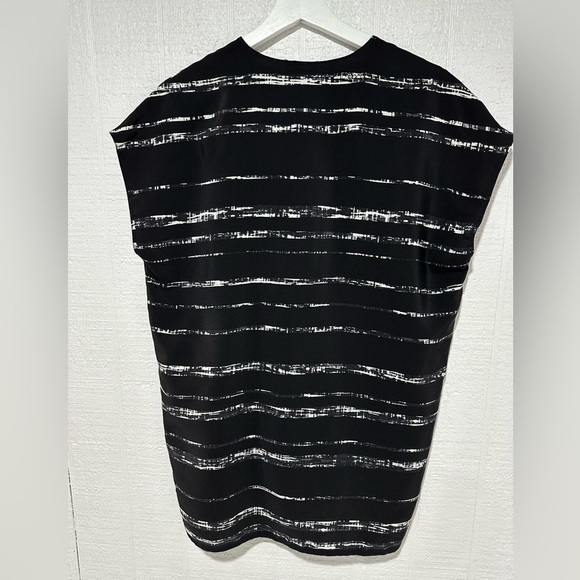 Vince shadow stripe silk oversized blouse top size S - Picture 6 of 10